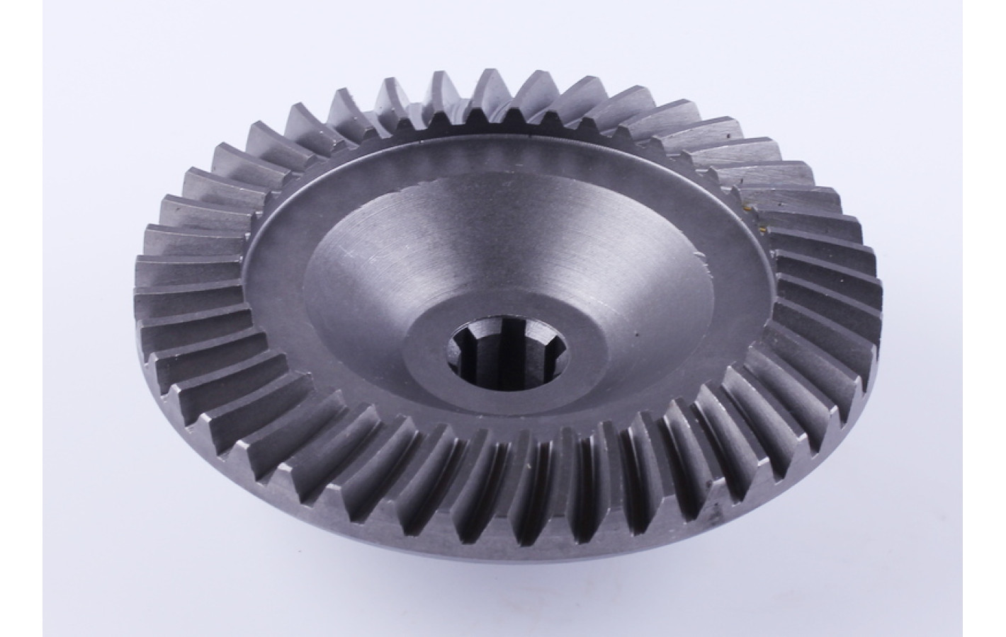 Шестерня коническая косозубая Z-43 - КПП YBX