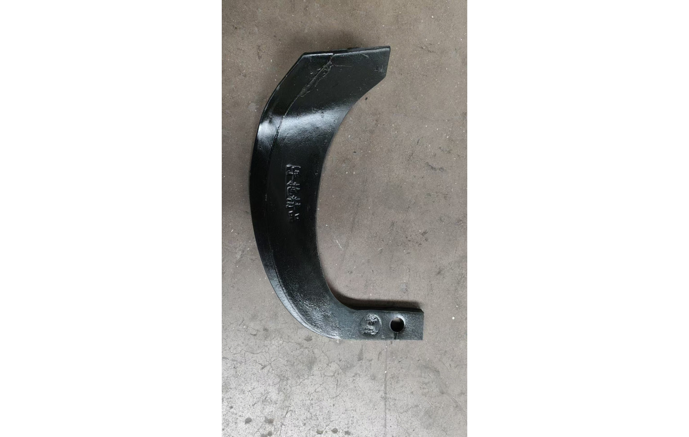 Ніж фрези правий 500gr 140*225 мм - RF