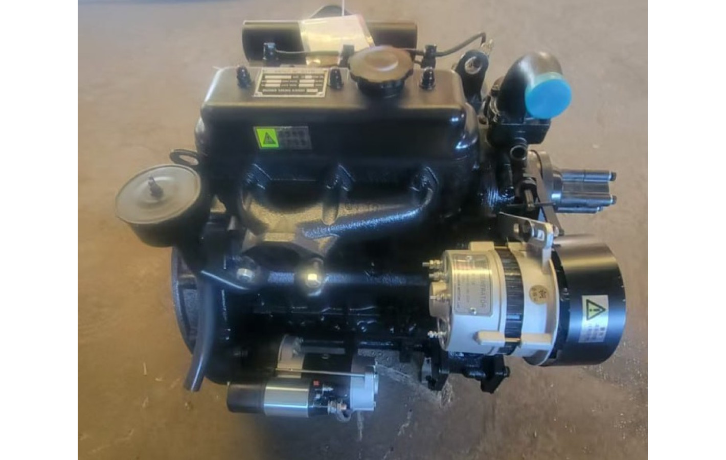 Двигун КМ385ВТ (2 гідравлічні насоси)