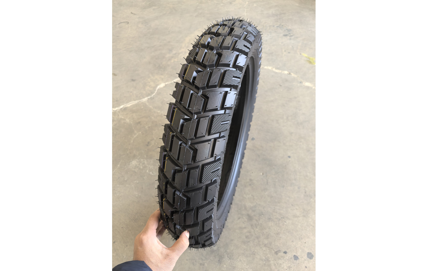 Покришка 3,00*17