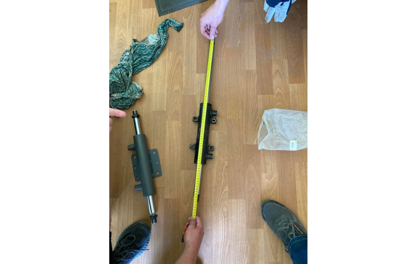 Циліндр гідравлічний на Shifeng 244 3-х циліндровий