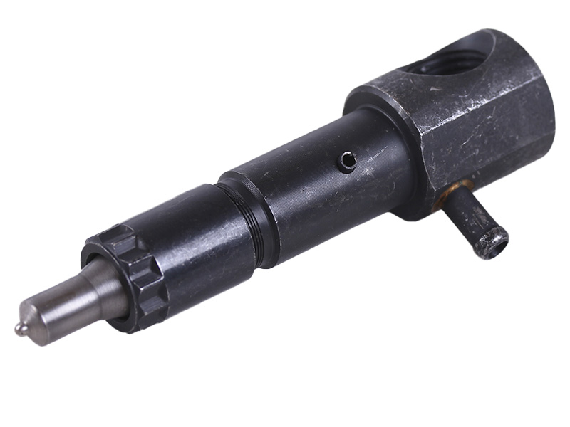 Форсунка короткая HB L-98  на дизельный двигатель 186F