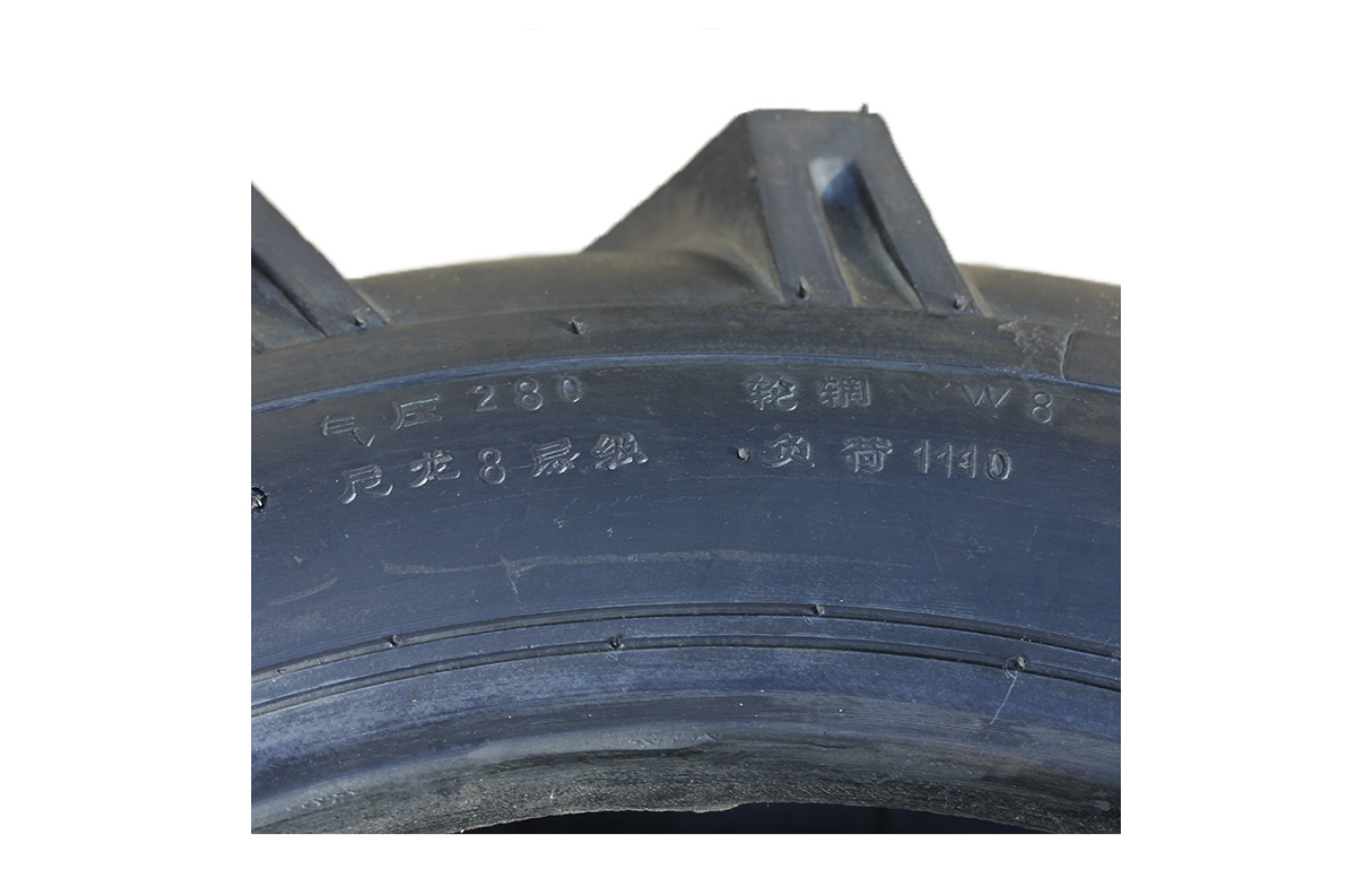 Покрышка с камерой 9.50*22 TΛTΛ 8PR (минитрактор)