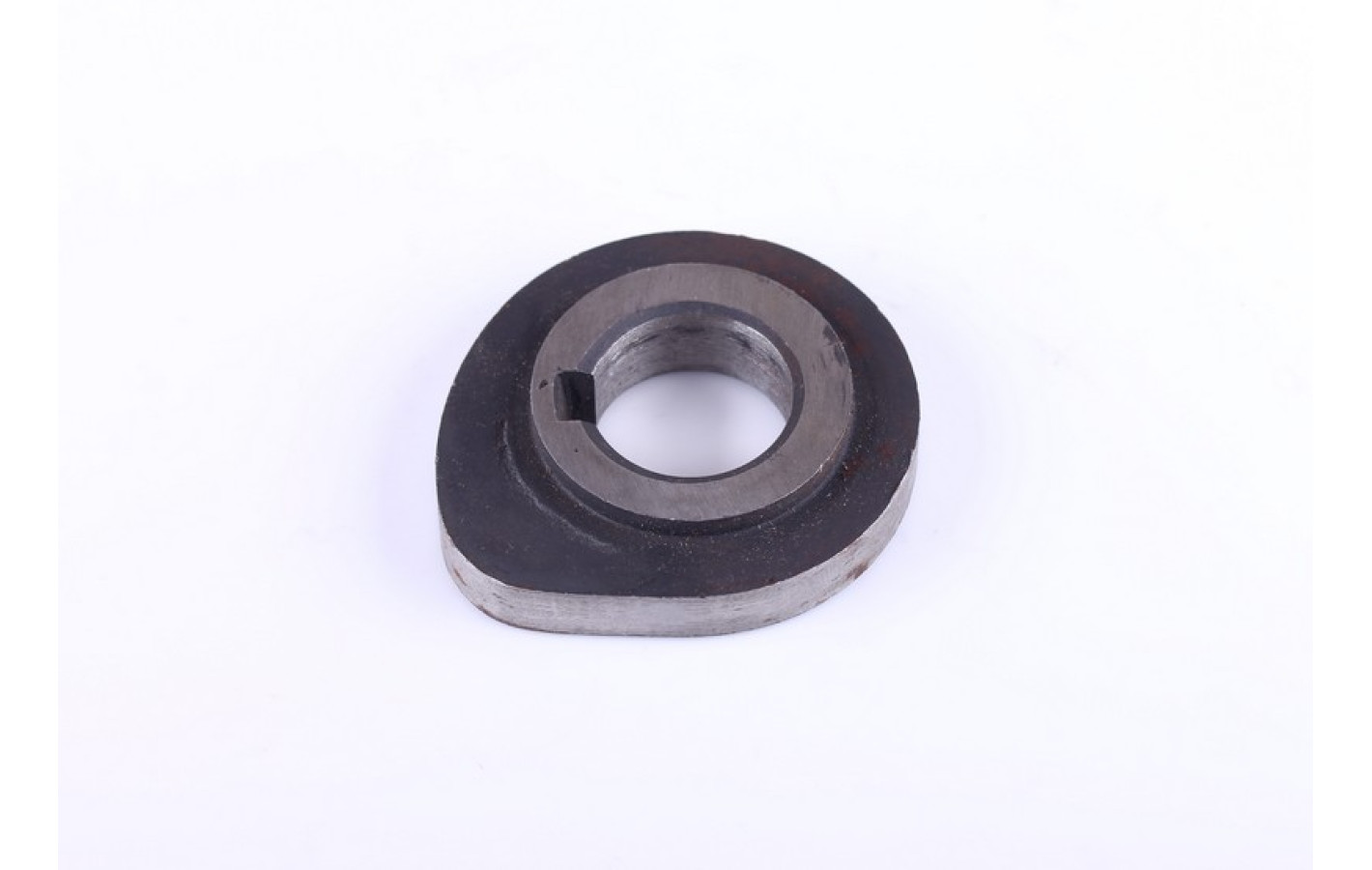 Кулачок впрыскивающего насоса - 195N