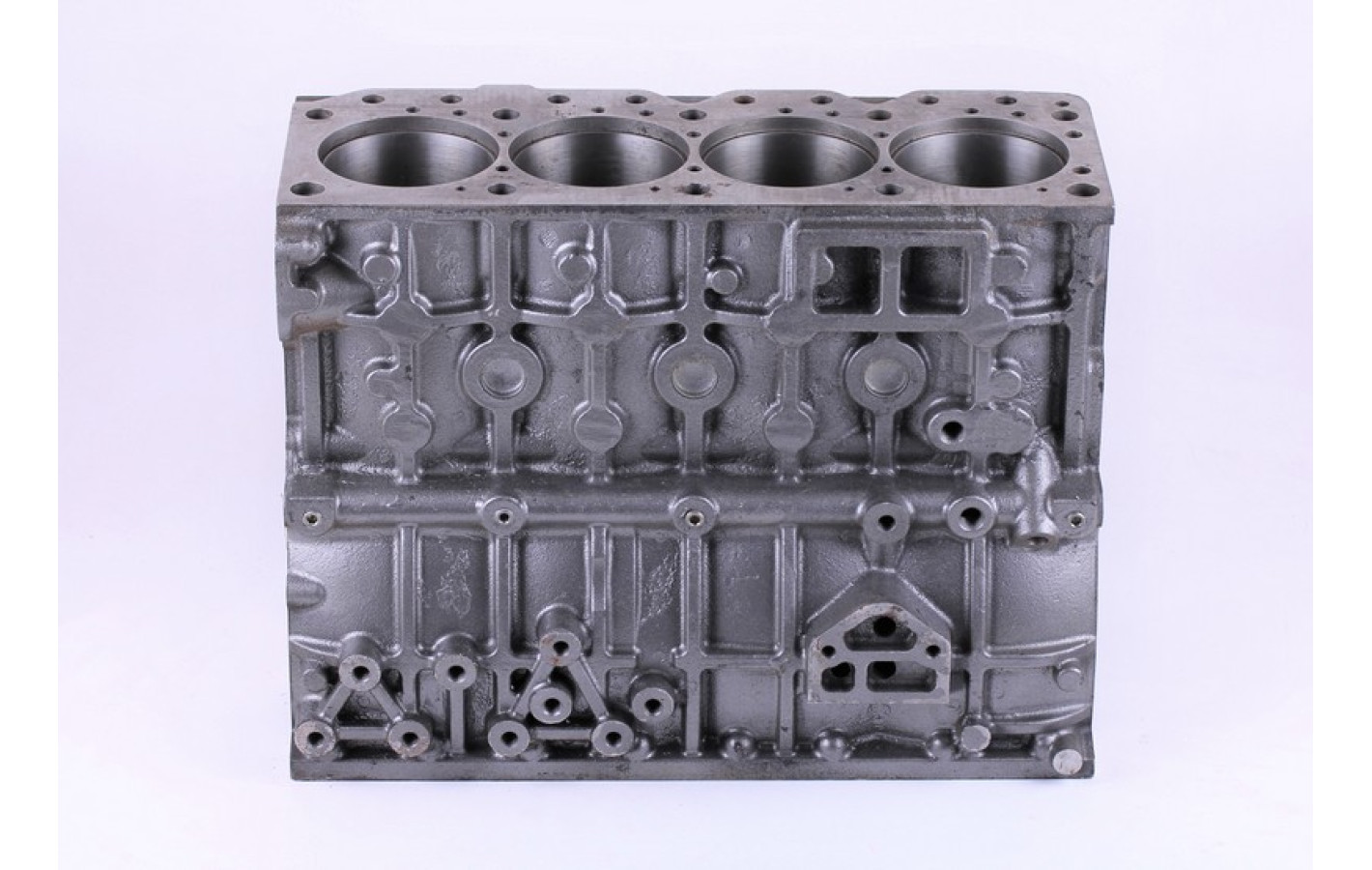 Блок цилиндров 4L22BT