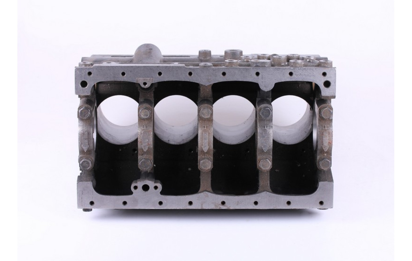 Блок цилиндров 4L22BT