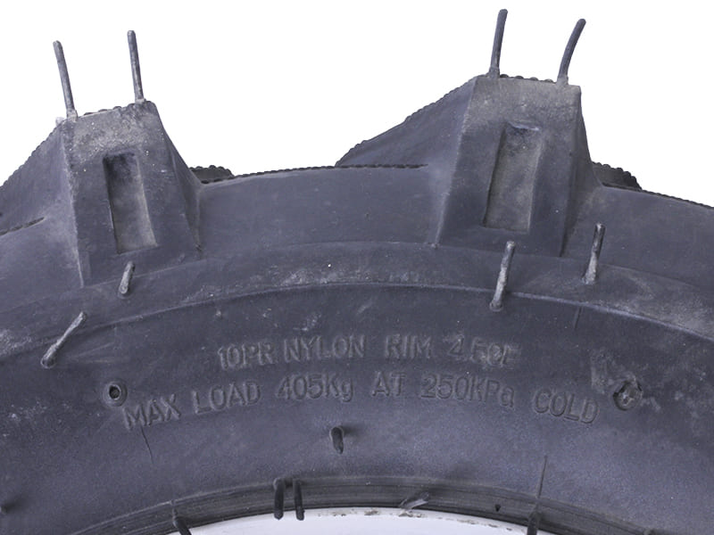 Колесо в сборе YBX 6.00×12 (под 5 болтов) серебряный диск